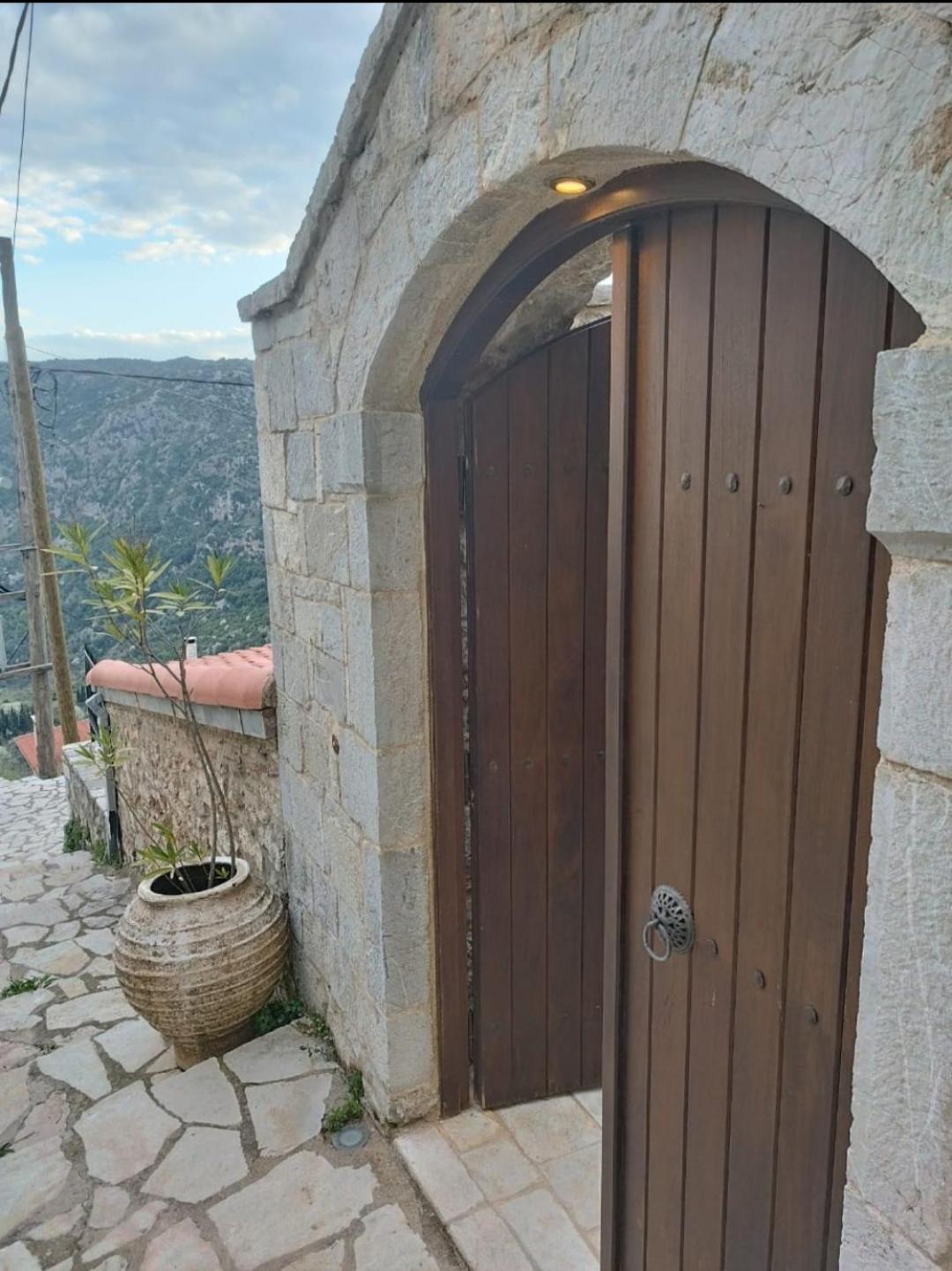 Lousiou Nymphes Escape Suites Dimitsana Buitenkant foto